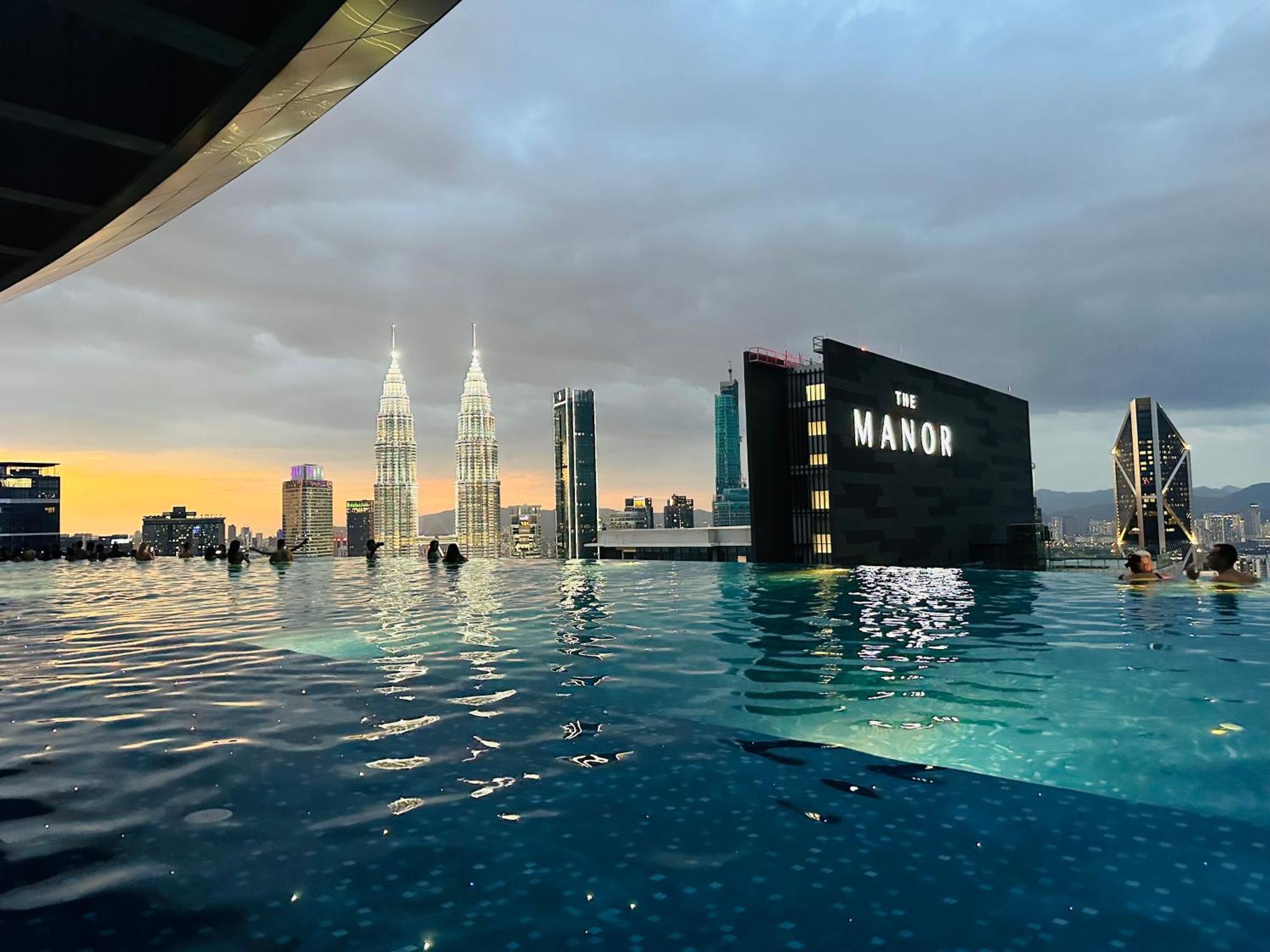 Crystal Suite At Eaton Klcc Kuala Lumpur Buitenkant foto