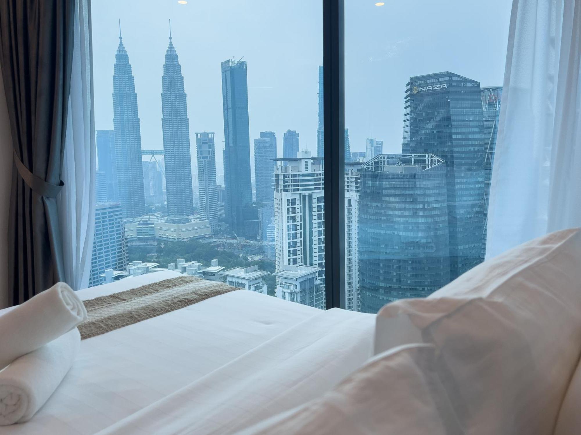 Crystal Suite At Eaton Klcc Kuala Lumpur Buitenkant foto